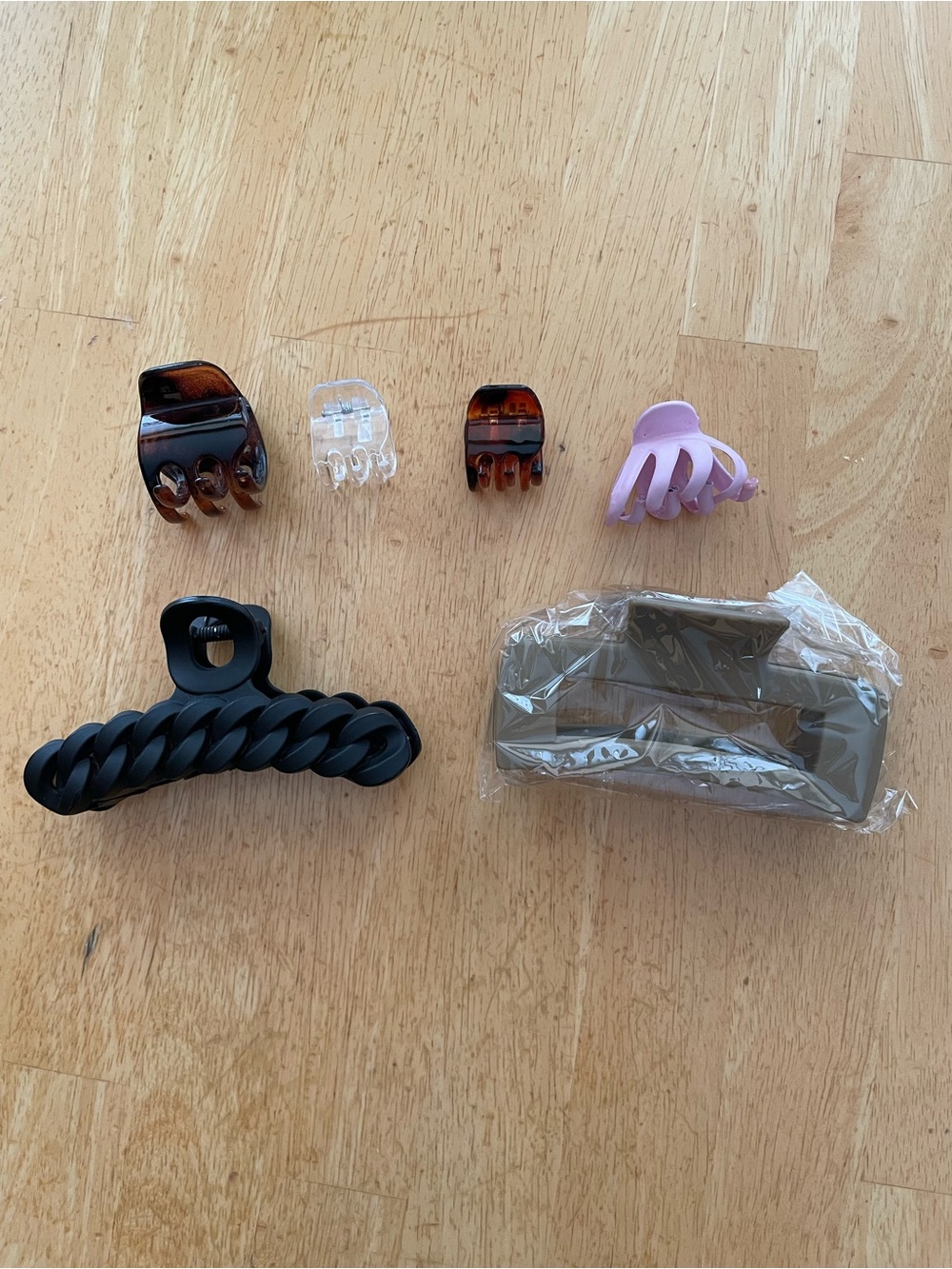 Assorted Hair Claw Clip Set